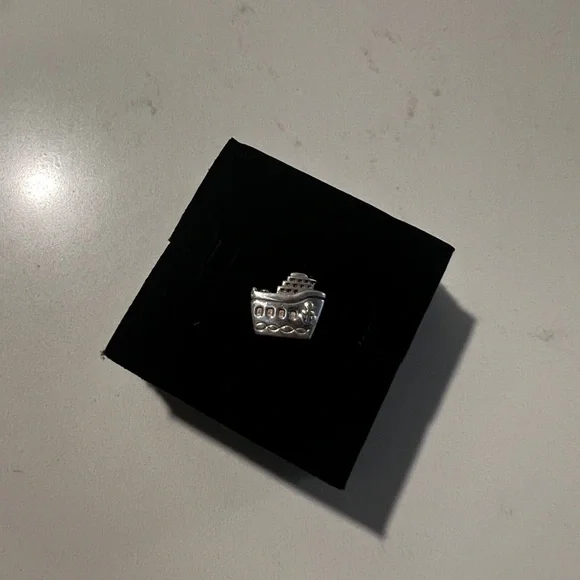 Authentic Retired Pandora Charm - Picture 1 of 1